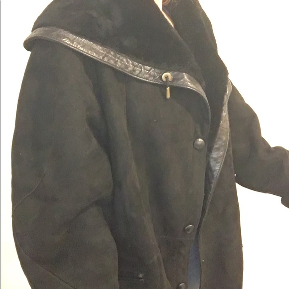 Sheepskin oversize winter coat. Paris Vintage - Picture 2 of 9